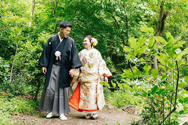静岡市・富士市・沼津市の結婚式プロデュースと無料式場紹介の「はなといろ」の和婚の写真・三島の楽寿園